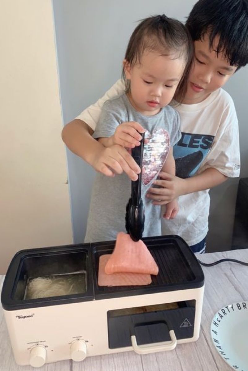 Toyomi Cozy Cooker NEW Multi Cooker For 1-2 Pax BF 1000 By Yvonne