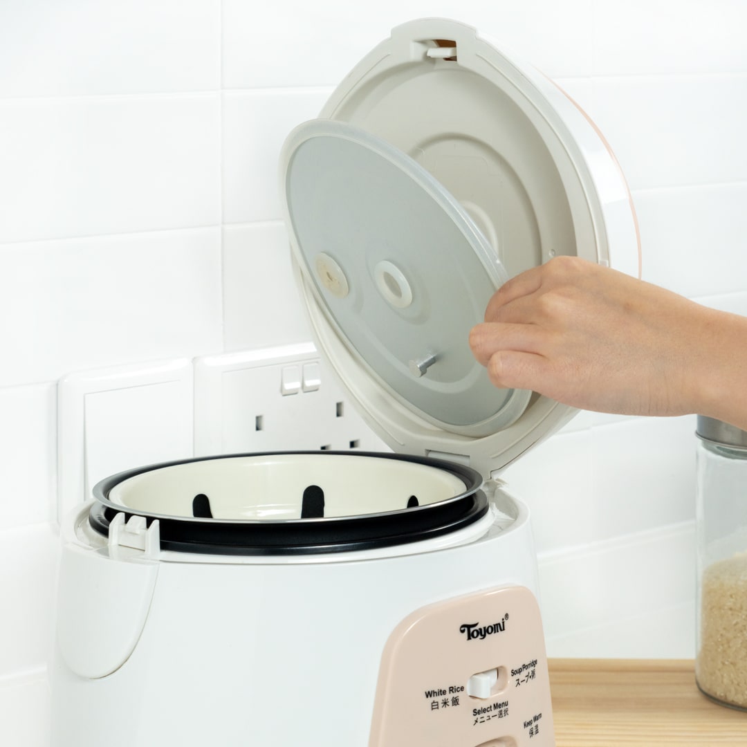 TOYOMI 0.8L Electric Rice Cooker / Warmer RC 2032 - TOYOMI
