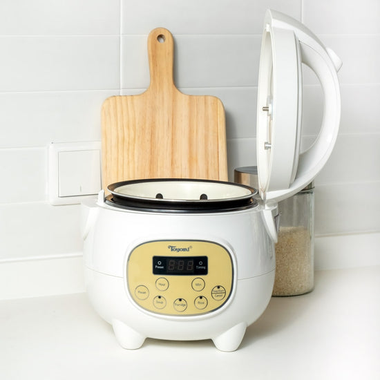 TOYOMI 0.75L Electric Rice Cooker / Warmer RC 1603 - TOYOMI